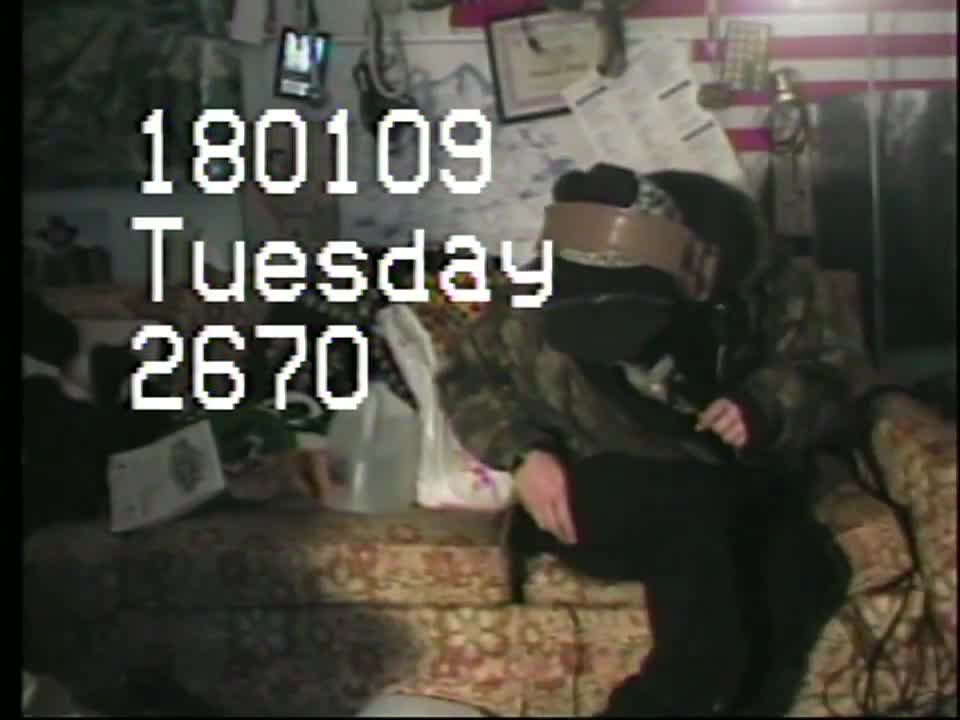 YDHWM 2670 Playing a Game to Live